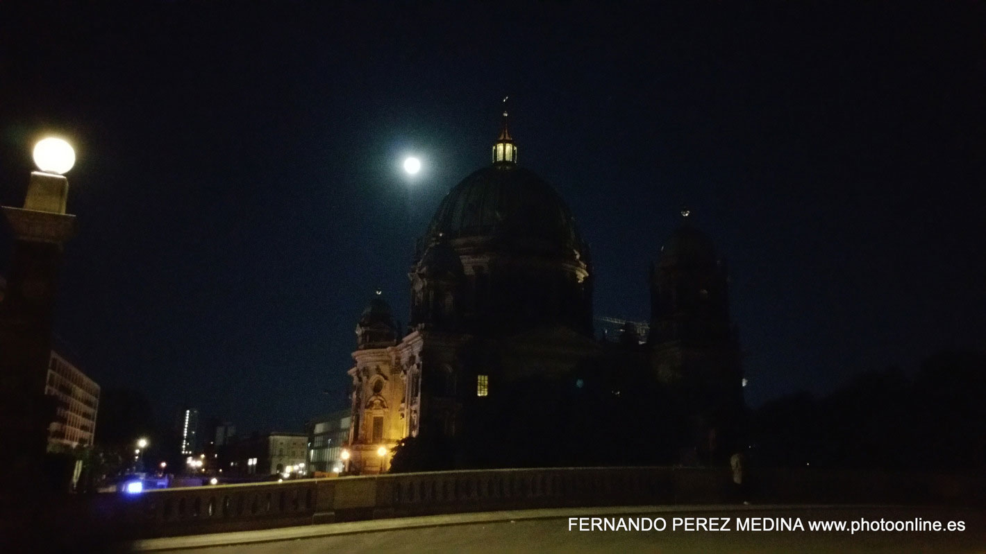 Berlin, Alemania  (Photo - Date: 17-08-2016   /  Time: 23:32:51)