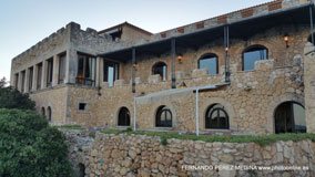 Plaza de la Ermita, Roda de Bará, Tarragona, España