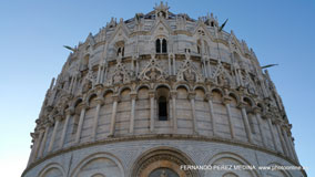 Battistero di San Giovanni, Piazza del Duomo, Pisa, Italia