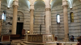 Battistero di San Giovanni, Piazza del Duomo, Pisa, Italia