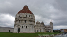 Battistero di San Giovanni, Piazza del Duomo, Pisa, Italia
