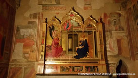 Chiesa di Santa Trinita, Piazza di Santa Trinita, Florencia, Italia