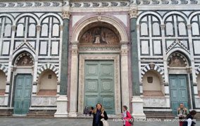 Basilica di Santa Maria Novella, Piazza di Santa Maria Novella, Florencia, Italia