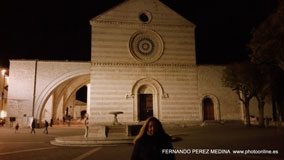 Basilica di Santa Chiara, Asis, Italia