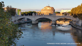 Ponte Vittorio Emanuele II, 00186 Roma, Italia
