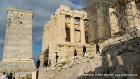 Propylaea Acrópolis, Dionysiou Areopagitou, Athina 105 58, Grecia