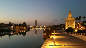 Torre del Oro, Paseo de Cristóbal Colón, Sevilla, España