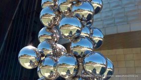 Museo Guggenheim Bilbao, Avenida Abandoibarra, Bilbao, España